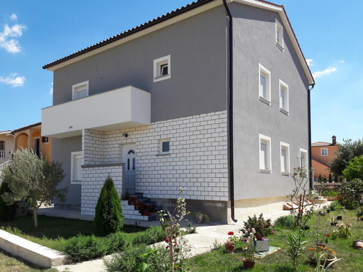 Olympia Appartement Fažana Buitenkant foto