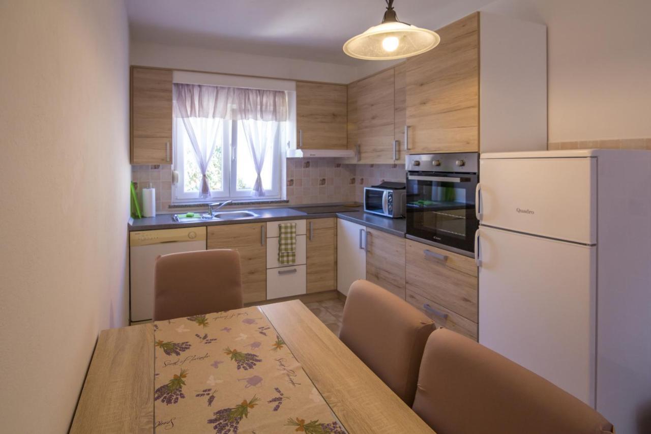 Olympia Appartement Fažana Buitenkant foto